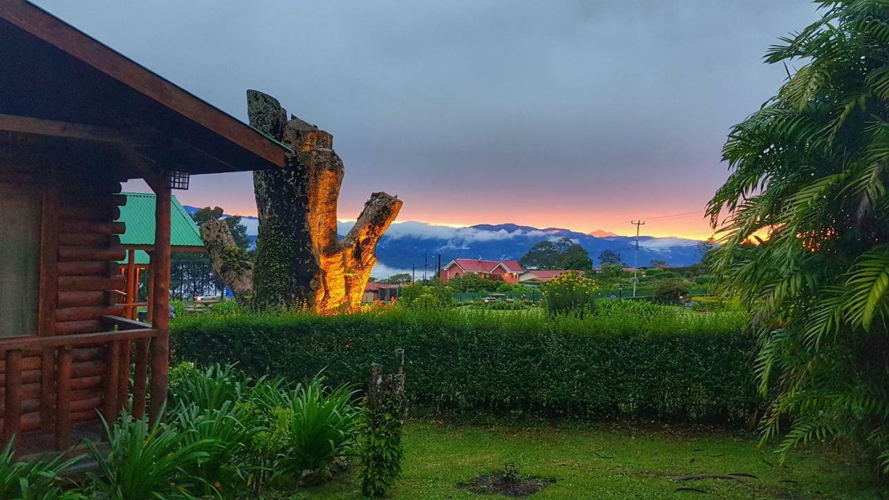 Grandpas Hotel&Restaurante Cartago Exterior foto